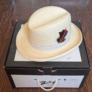 NEW Dobbs Fifth Ave Cream Straw Fedora Hat with Feather Accent Box included